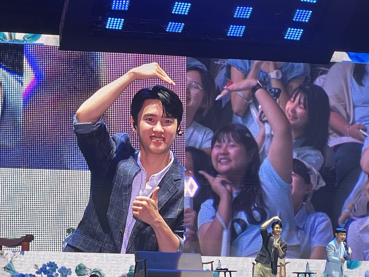 _IMBOWVYBD's tweet photo. แกดูประเทศไทยได้อะไรรรร แงงงงงน่ารักกก

#BLOOMinBkkD2 #BLOOM_in_BANGKOK #FANCONCERT_BLOOM https://t.co/DprJaex6NH