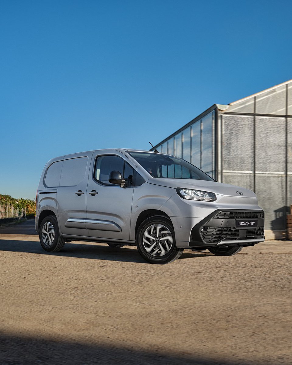 Toyota_Esp's tweet photo. Sabemos que todavía queda para que se acabe el verano, pero que sepas que, cuando vuelvas de vacaciones, nuestras nuevas #Proace y #Proacecity te están esperando 😏
Échales un vistazo en https://t.co/VnhdJ9h2kK https://t.co/UietZbUnxI