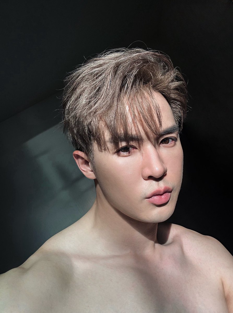 bbil1ypn's tweet photo. Come .
#bbil1ypn 
#star1ight https://t.co/ySOokR3eYH