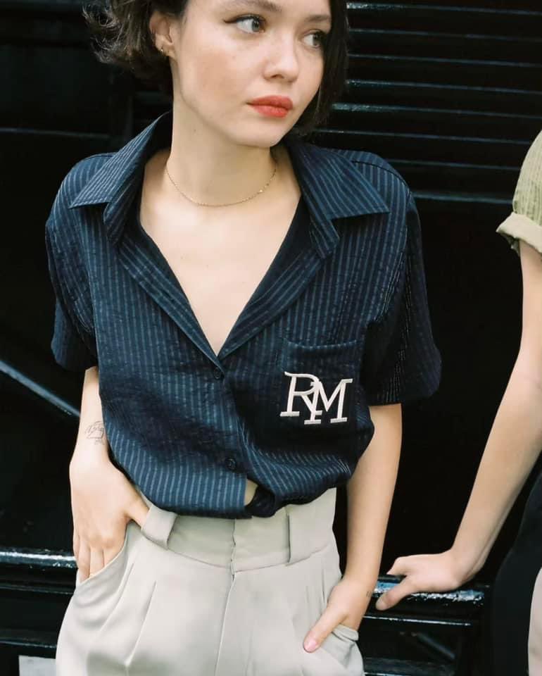 iamnunta's tweet photo. rallymovement สีNavy  new ✨ 990🥺 ป้ายถุงครบแค่ลองใส่ค่า 
#rallymovement  #thefreckledmarket #copperbkk  #stylistshop #everymayshop #sleepymurphy #called_p #cintageshop #atreasurebox #ส่งต่อ #เสื้อผ้ามือสอง #ส่งต่อเสื้อผ้า https://t.co/ISmsGJbzja
