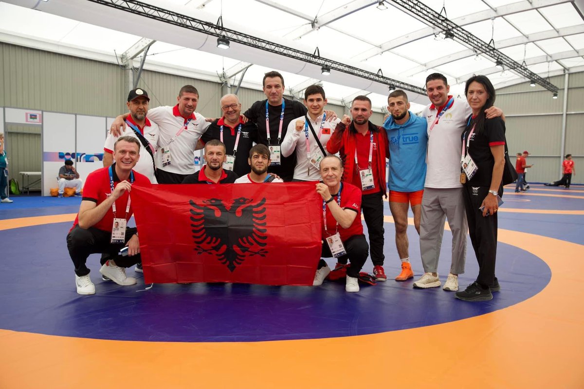 andiseferi's tweet photo. HISTORIKE 🥉🇦🇱🦅

 🇦🇱 Chermen Valiev dhe Islam Dudaev të bronztë! 
❤️ 2 - Medalje historike për Sport Klub Tiranën 🤍💙 dhe Shqipërinë në Lojërat Olimpike Paris 2024! 🇦🇱🇫🇷

Fantastikeeee! Forcaaaa! 💪🏻 https://t.co/B1OmYeKLSi