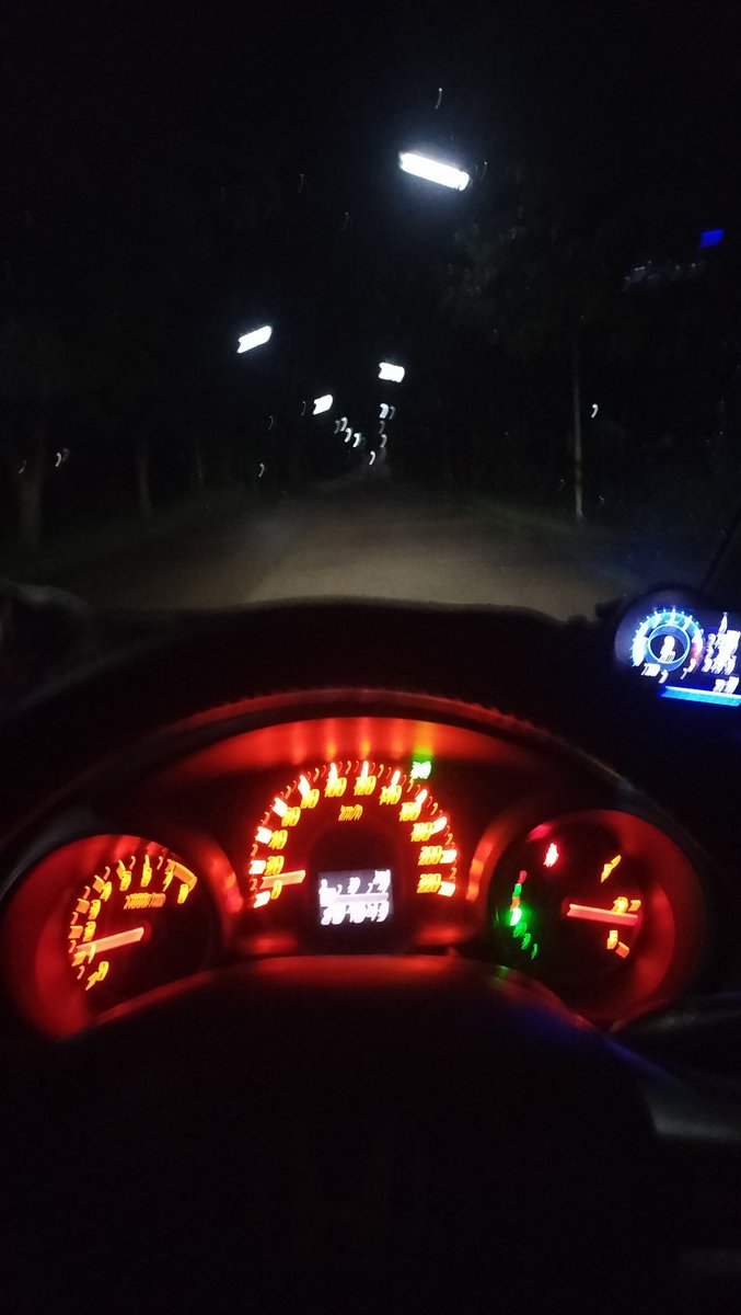 TONGsupachat's tweet photo. เมาแล้วไปต่อไหนได้บ้าง #นครสวรรค์ #หนองเบน https://t.co/eWlXO1a5QQ