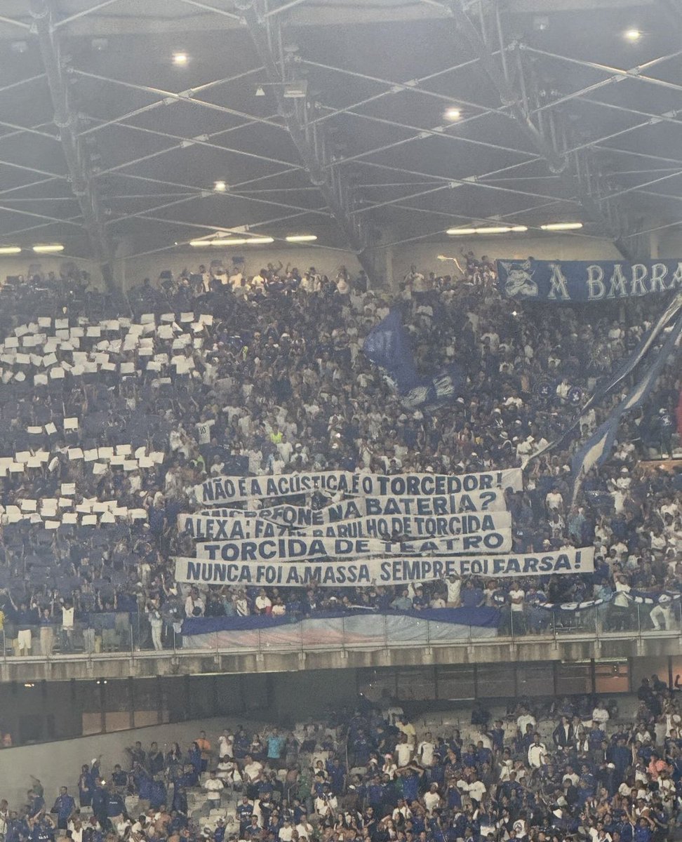 TFCFanatiCruz's tweet photo. CAIXA DE SOM NÃO É TORCIDA! https://t.co/rzSkBs08rV
