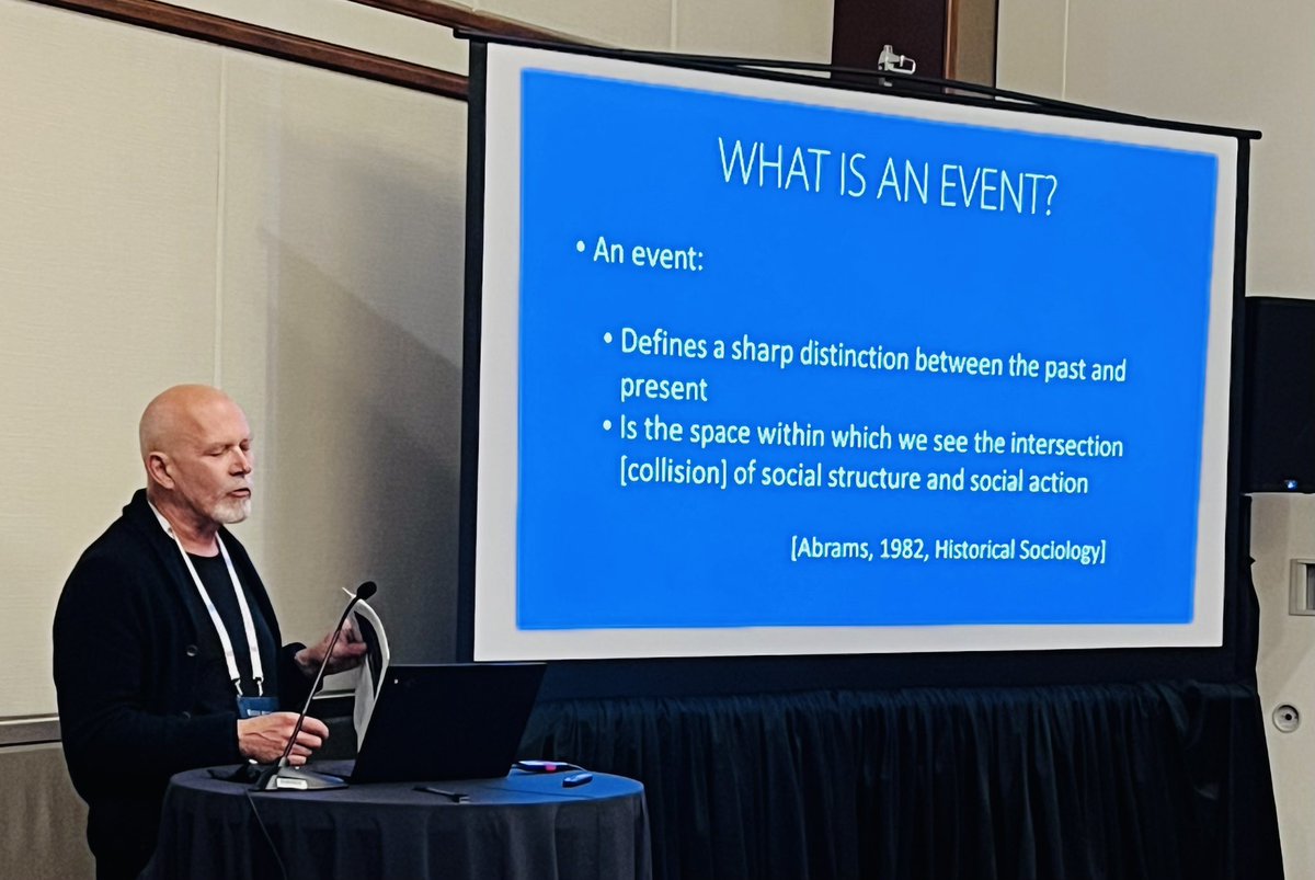 Some #AOM2024 highlights: Batia Wiesenfeld of <a href="/NYUStern/">NYU Stern</a> outlining the perfect review and Roy Suddaby of <a href="/GustavsonUVic/">UVic Gustavson School of Business</a> unpacking what “events” are and how they shape history.
