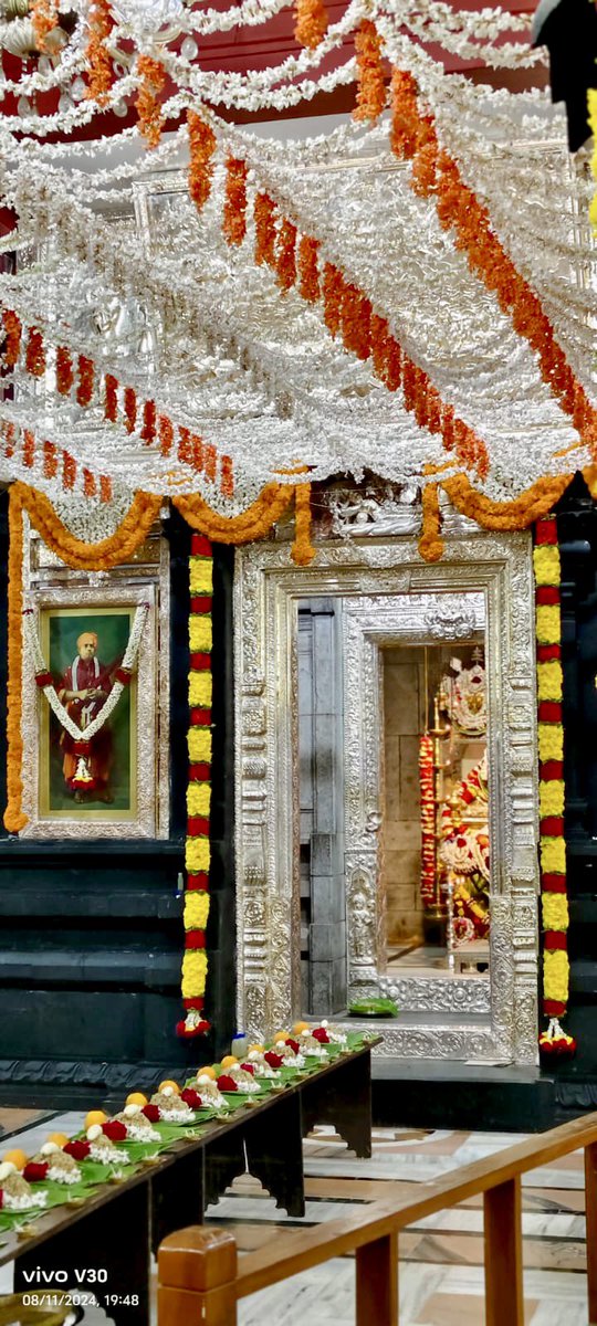 maroorpandu's tweet photo. Shravan Sunday alankar at Shree Mahalasa Narayani Temple-Konchady-Mangaluru
#Mahalasa
#Shravan
#Konchady
#GSBtemples https://t.co/Zj8vWBmTIu
