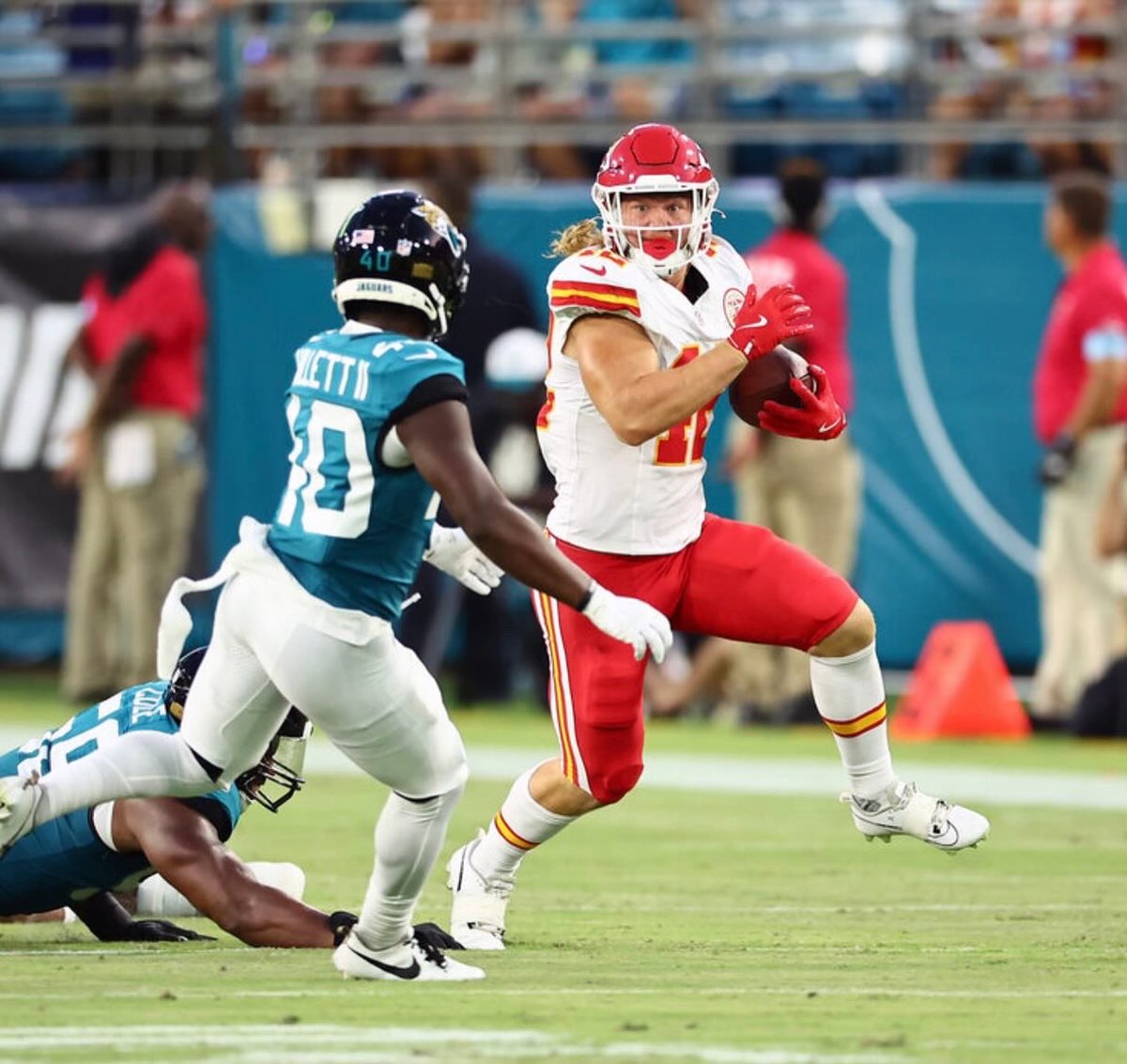 carsonsteele's tweet image. 1st NFL TD ✅🙏🏻