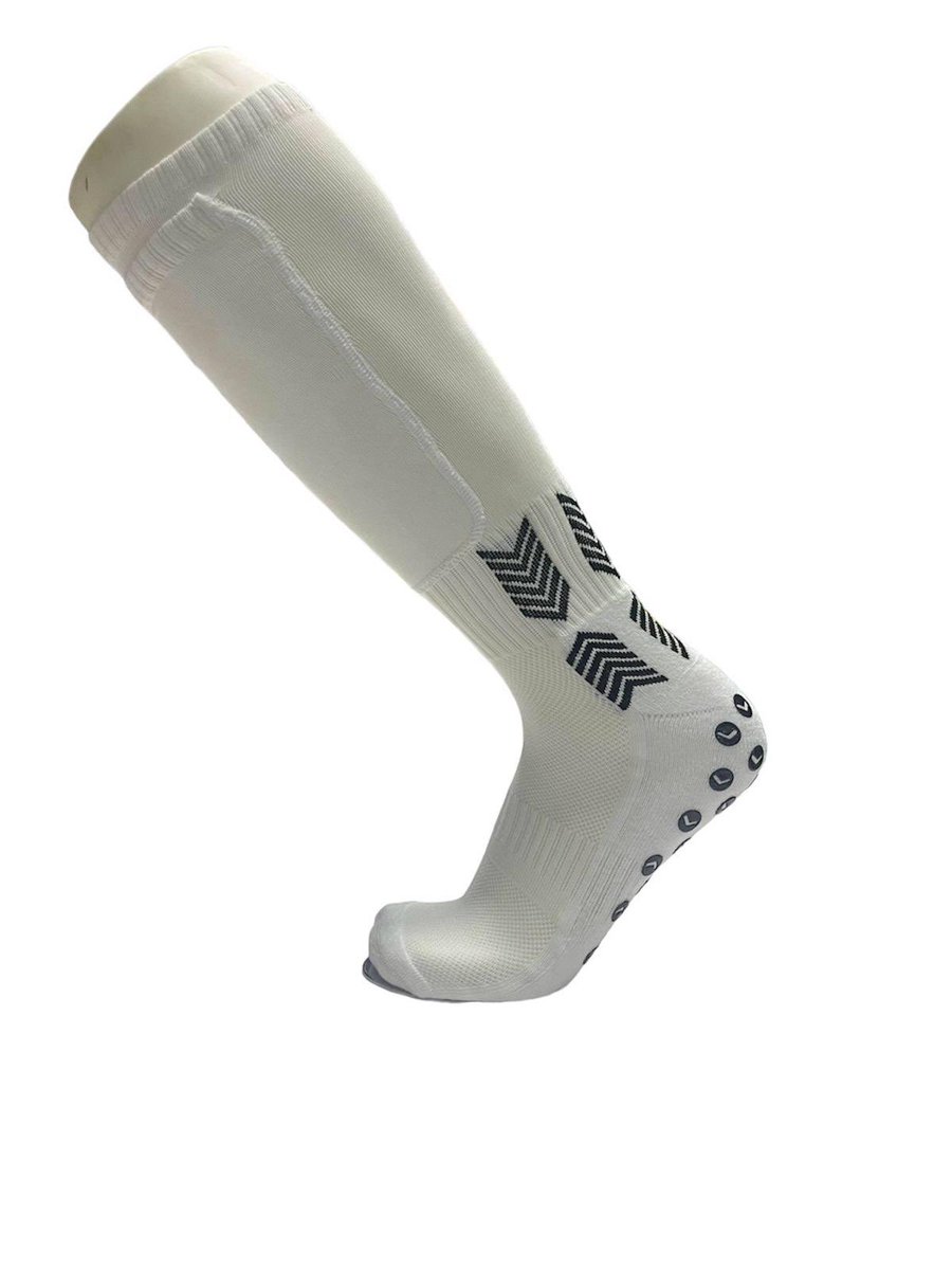 gripzfusion's tweet photo. Congratulations to @RSanders08 on winning the giveaway for our match day grip socks. Please message us to claim your reward! https://t.co/Ix89Sguauw