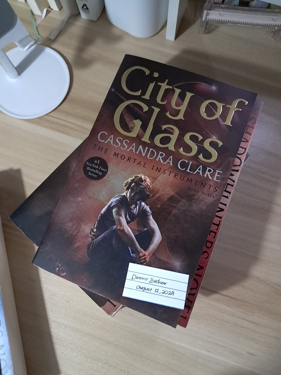 LocalArtsie's tweet photo. MORTAL INSTRUMENT BOOKS FOR SALE!
📷Book 1: City of Bones
Price: 550 (Orig price: 675)
📷Book 2: City of Ashes
Price: 550  (Orig price: 675)
📷Book 3: City of Glass
Price: 550  (Orig price: 675)
Take all for 1,500 (50% na lang babayaran sa SF) https://t.co/wX5otk5dsh
