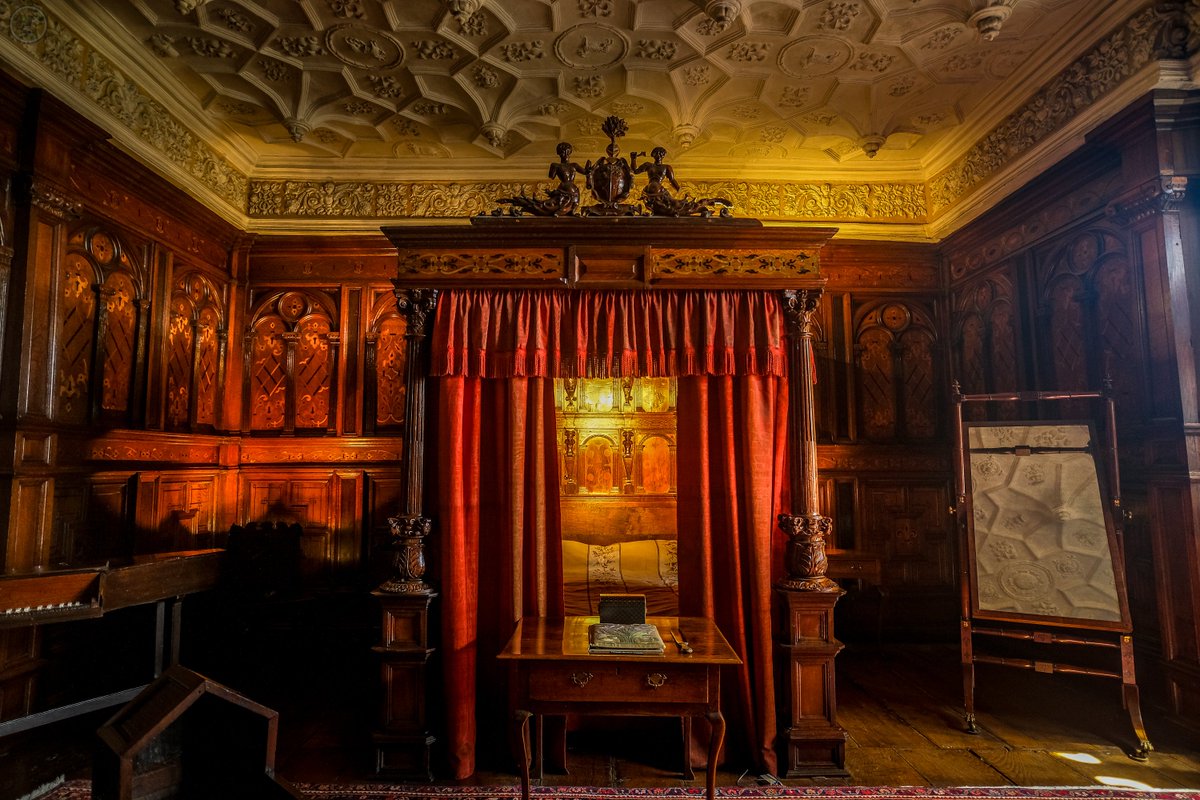 CumbriaSkyscape's tweet photo. Sizergh
Some truly superb carved woodwork and beautiful grounds.
https://t.co/yJ85rShfKF
#history #nationaltrust #sizergh #carving #pond #reflections #castle #cumbria #lakedistrict #photography #photographer #woodwork https://t.co/hrGZKQfawi