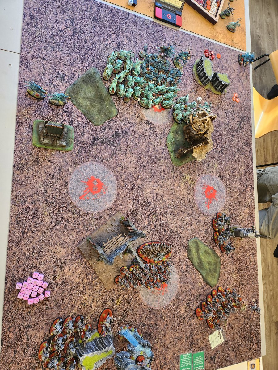 OsloHammer #8 is done and over with. Congrats to Norway Captain <a href="/Karadim_/">Karadim</a> for winning a deserved victory! He is still the boss. Thanks to everyone for coming. You made it all good. Shoutout to Simen for TO-ing. 

<a href="/AosNorway/">AosNorway</a> ##Spillforeningen2d6