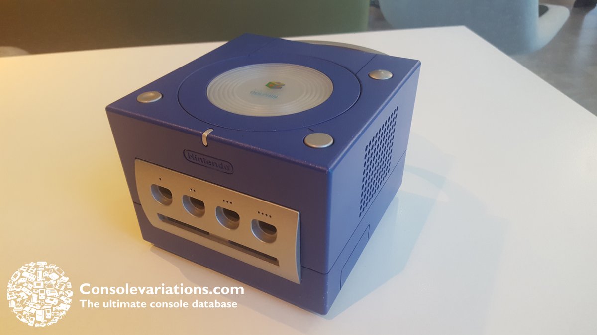 consolevariant's tweet photo. We have detailed pictures of the first physical GameCube ever made!  It was called the "Nintendo Dolphin"  and now.. We have all the pictures!
These pictures where NEVER shown to the public!

https://t.co/ns1NyGxCda https://t.co/jY9OAEbkjb