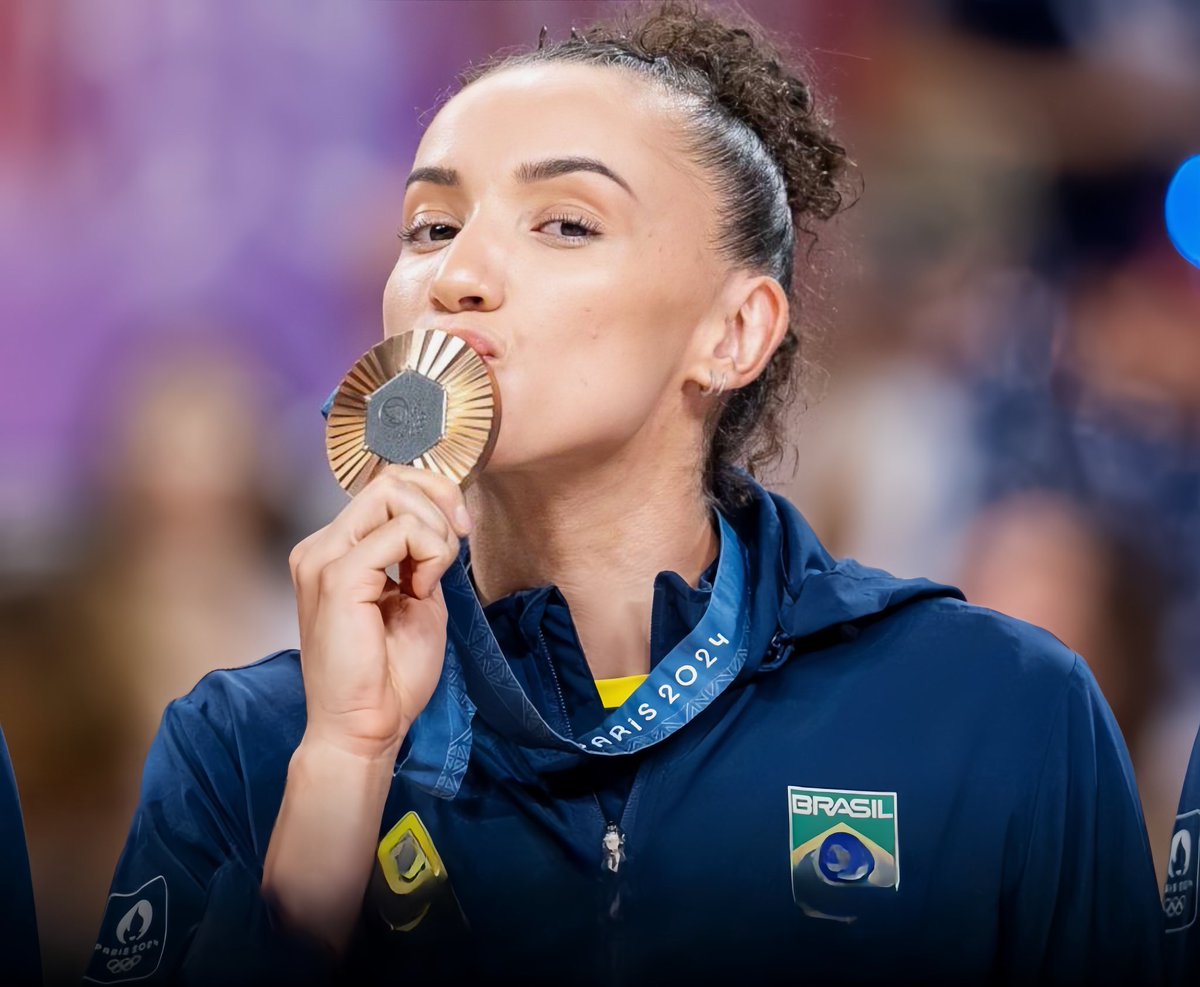 O beijinho na medalha 🥹