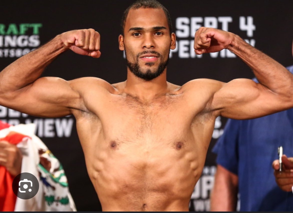 AdrianReyn79551's tweet image. Breaking News 🗞️‼️🚨

Per sources: @Boxingvoice 

Frank Martin 🇺🇸 🆚 🇩🇴 Santos 

At 140 🤯 

Who wins? 

🇩🇴🇺🇸🥊🥊

#Boxingvoice|#Boxing|#Matchup
