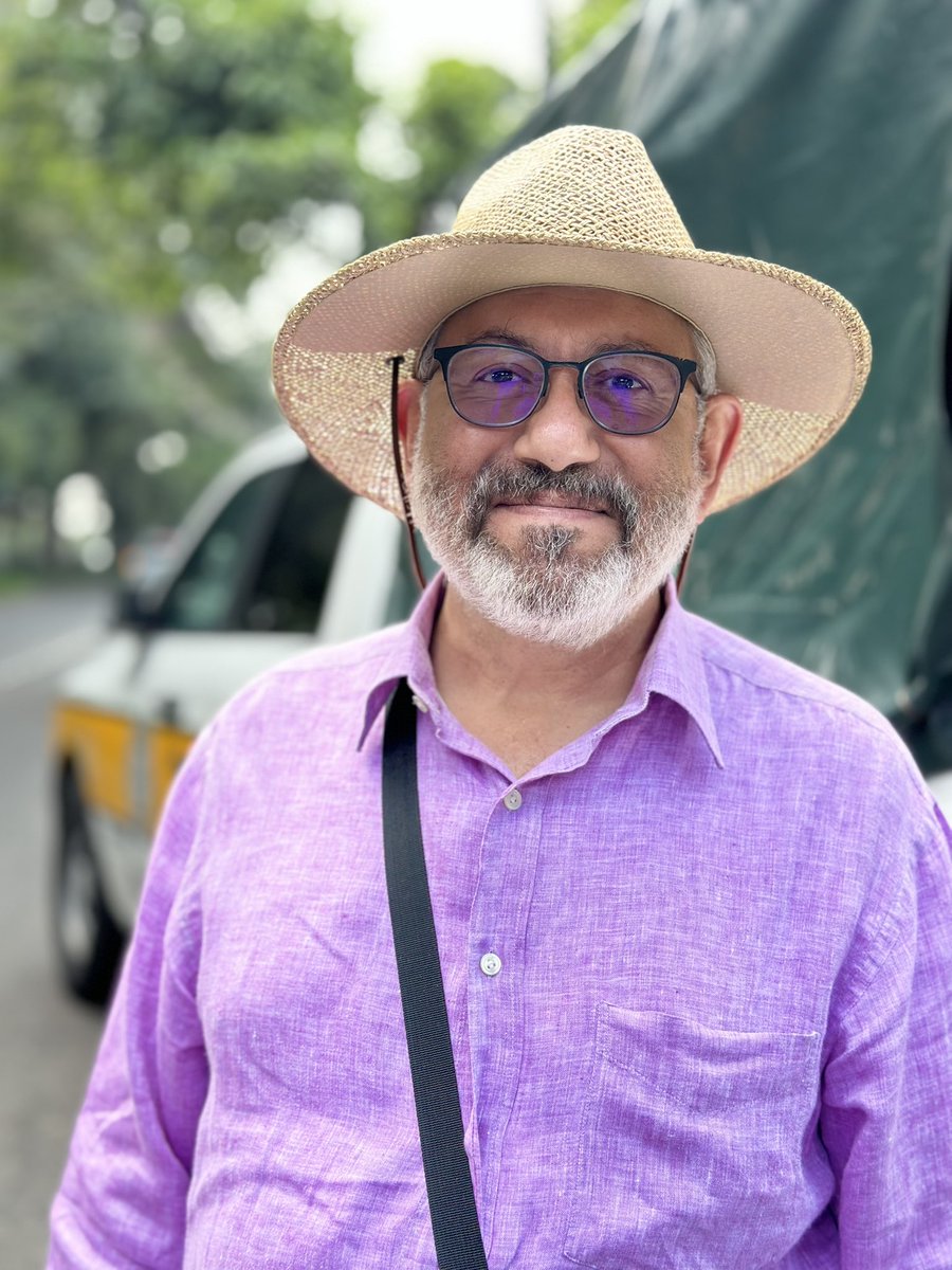 FCN_mx's tweet photo. Así se vive la manifestación 🆚 la sobrerrepresentación en la #CDMX https://t.co/VbIssl8Sju