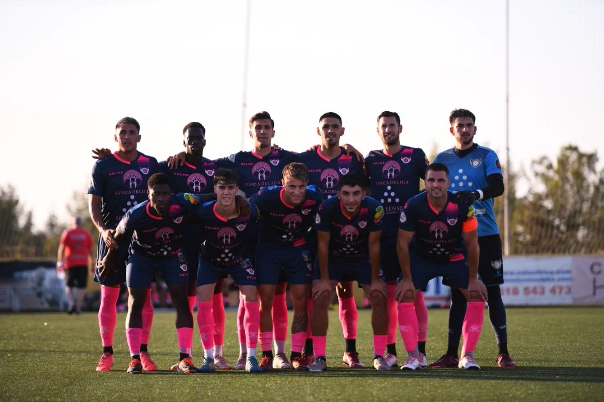 Nueva temporada con la misma ilusión de siempre.
Primer partido con buenas sensaciones.💪
Primer gol con esta camiseta 👏
Seguimos hacia adelante .
<a href="/SE_Pindependent/">SE Penya Independent</a>