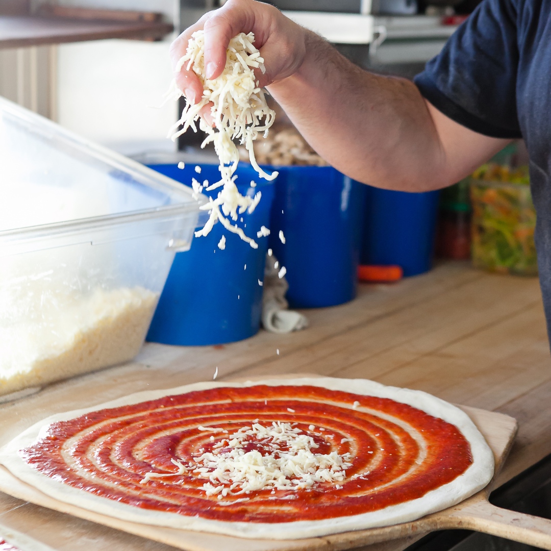 PinPizza's tweet photo. Got the back-to-work blues? We’ve got you covered!
Treat yourself one of our great menu options before the grind starts again. Stop by today!
#PinPizza #Pinocchios #VisitMediaPA #MediaPA #DestinationDelco #Delco #DelcoEats #Pizzeria #PizzaRestaurant #StartOfWeek #Grindset https://t.co/wSW0zzIH4z