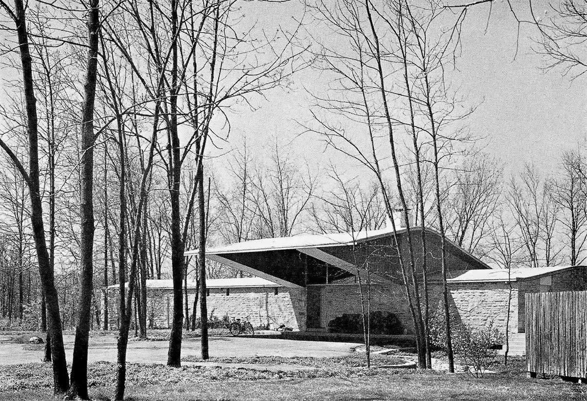 TRES60Blog's tweet photo. Casa Paul Decker en Columbus, Ohio (USA). Obra proyectada y construida en 1957 por Pierre Zoelly + Warren Jones.
#PaulDeckerHouse #PierreZoelly #WarrenJones #midcenturymodern #arquitecturamoderna https://t.co/L3rwkfm3SR