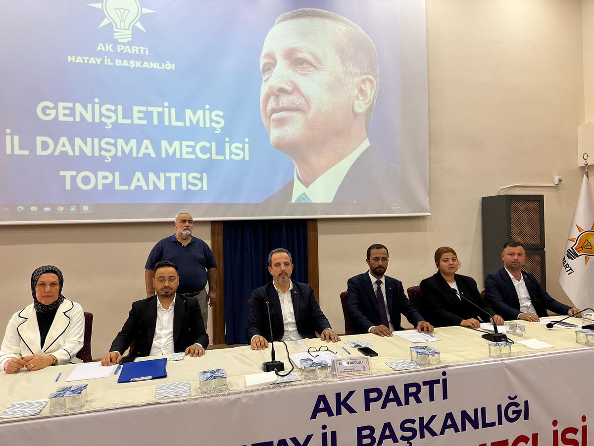 akkadin_hatay's tweet photo. İl danışma meclisi toplantımıza.Çankırı Milletvekili İl Teşkilat koordinatörümüz, Salim ÇİVİTCİOĞLU, Milletvekillerimiz,İl Başkanlarımız,İlçe Başkanlarımız,İlçe Belediye Başkanlarımız,Kadın Kollarımız,Gençlik Kollarımız ve teşkilatlarımızın değerli üyeleri ile birlikte buluştuk. https://t.co/ZAObD59Soq