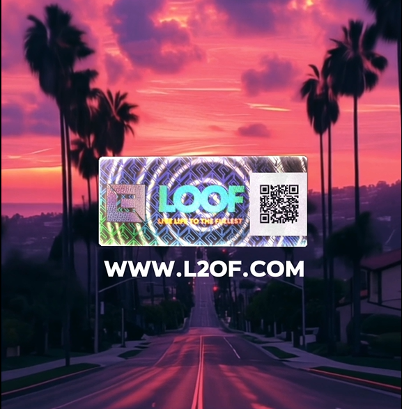LdoubleOF's tweet photo. Step into the future with #LOOF's 3D hologram label. 🛡️ #Swiss - made and blockchain-based, our VI design sets a new standard in style and authenticity. Revolutionize your wardrobe! 🚀

#TechFashion #FutureOfStyle #BlockchainFashion #GTAVI