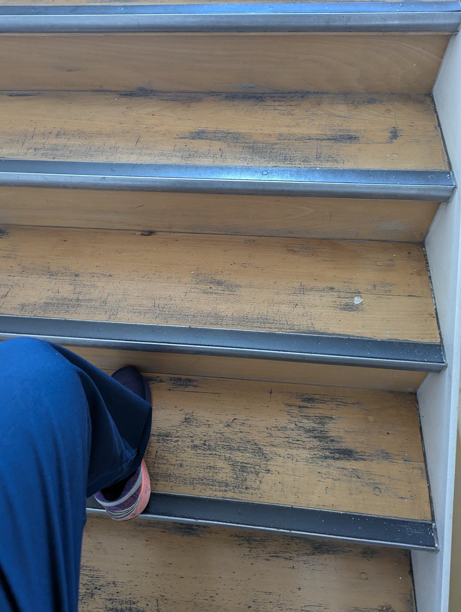 Louie Will (@luigiwill2021) on Twitter photo Begining the shift with a glut workout up the stairs #NursesActive #ImperialActive <a href="/karhod21/">Karen Bradley 💙</a> <a href="/majhoye/">Maj Castañeda</a> <a href="/j/">j</a> Begining the shift with a glut workout up the stairs #NursesActive #ImperialActive <a href="/karhod21/">Karen Bradley 💙</a> <a href="/majhoye/">Maj Castañeda</a> <a href="/j/">j</a>