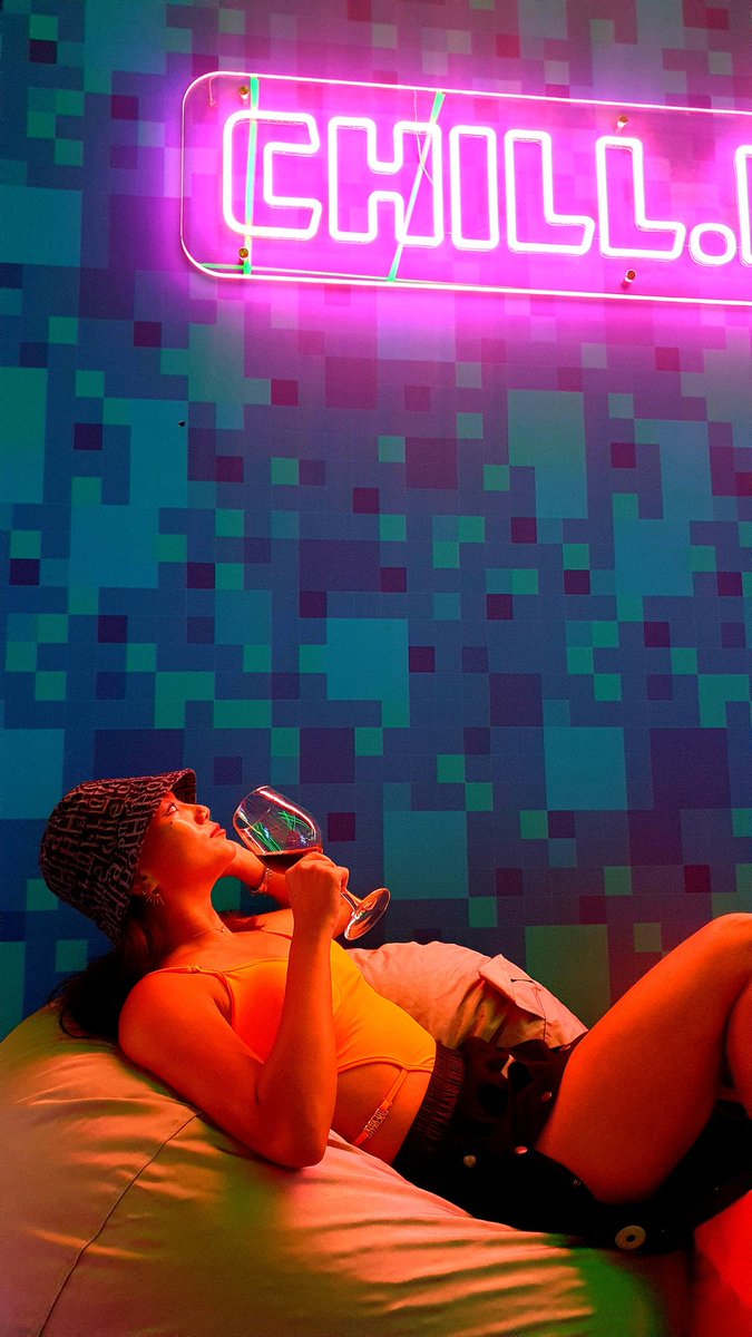 RobertVicencio's tweet photo. Chill @ @ #TheSandboxLounge
#SandboxLounge #sandboxfamily #sandbox #sandboxgaming $sand #web3community #nftcommunity @TheSandboxCH @TheSandboxGame @TheSandboxSEA @sandboxturkey @TheSandboxThai https://t.co/nXjm8pbIZT