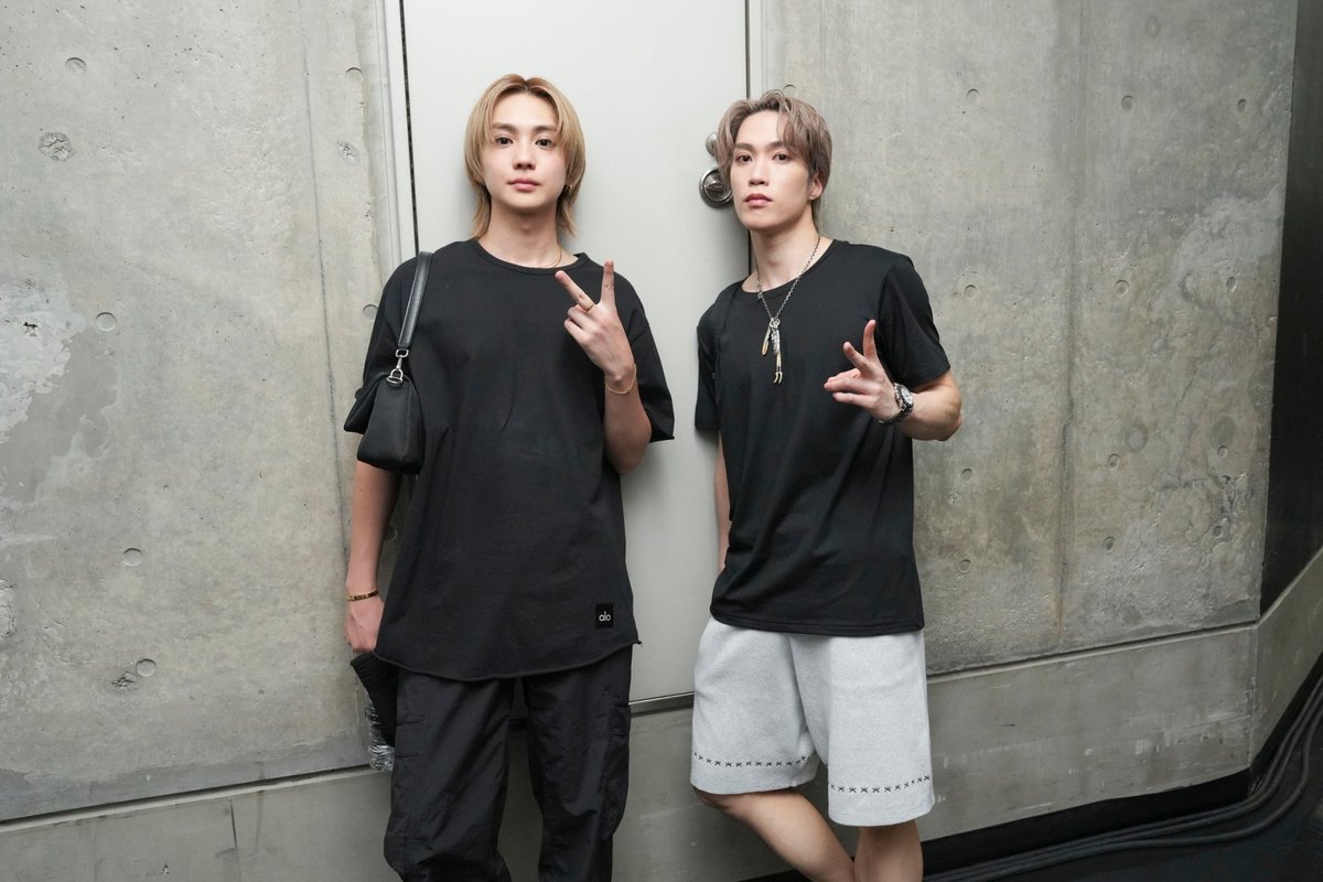 BOT Day2

ありがとうございました😼✨

会場入りと
会場出のほくいつ🐷🐱

※僕達テンションあまり変わりません

<a href="/hokuto_asi/">吉野北人2nd写真集『Orange』</a> 
#BOT
#BATTLEOFTOKYO