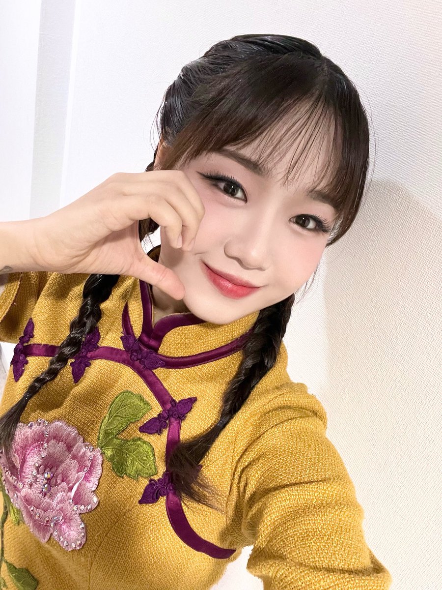 [📸] 🌟240811 뮤지컬 <영웅>🌟

첫 뮤지컬을 마친 유정에게 박수 보내주세요👏
두 달 동안 함께한 고유명사 🧡유정 링링🧡
마지막까지 함께 해주셔서 감사합니다 ˚₊· ͟͟͞͞➳❥

#위키미키 #WekiMeki
#최유정 #CHOIYOOJUNG
#영웅