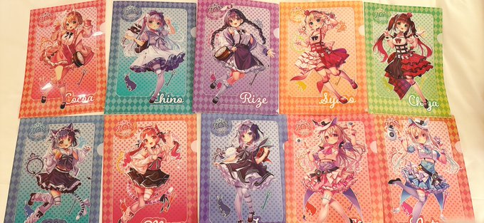 お次はクリアファイル10種!うーん。自分で作っといてなんですが圧巻。ちなみにクリアファイルの一部は透過かけてあるので涼しげなクリアファイルになりました! 