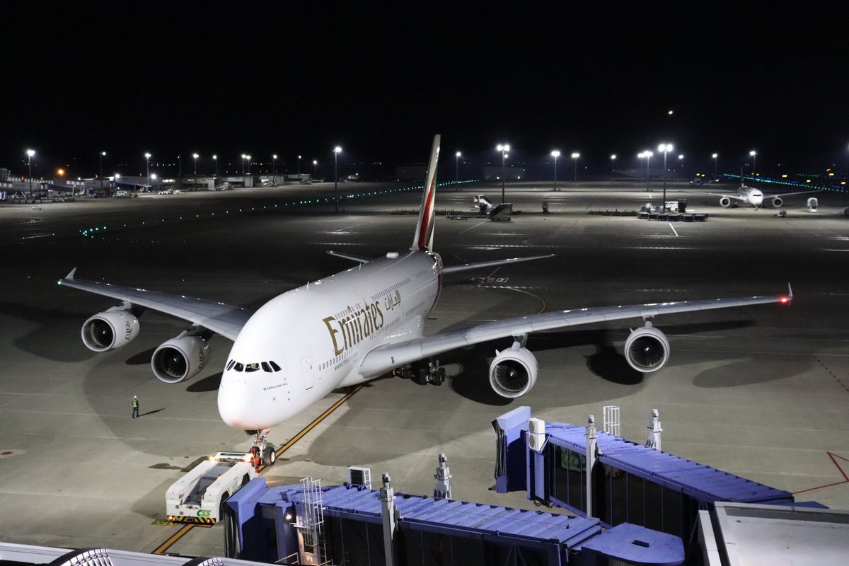 traveler_narrow's tweet image. Emirates 
Airbus A380-861(A6-EUI)/ Aug 11,2024
#RJGG #NGO #飛来機

成田空港のA滑走路閉鎖でセントレアにダイバートしたエミレーツのA380は約3時間のセントレア滞在を終え、成田へ向かいました。恐らく私がセントレアでA380を見れるのは最初で最後なので到着から出発まで撮影できて良かったです！