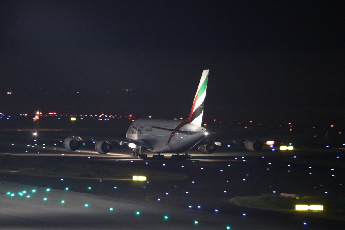traveler_narrow's tweet image. Emirates 
Airbus A380-861(A6-EUI)/ Aug 11,2024
#RJGG #NGO #飛来機

成田空港のA滑走路閉鎖でセントレアにダイバートしたエミレーツのA380は約3時間のセントレア滞在を終え、成田へ向かいました。恐らく私がセントレアでA380を見れるのは最初で最後なので到着から出発まで撮影できて良かったです！