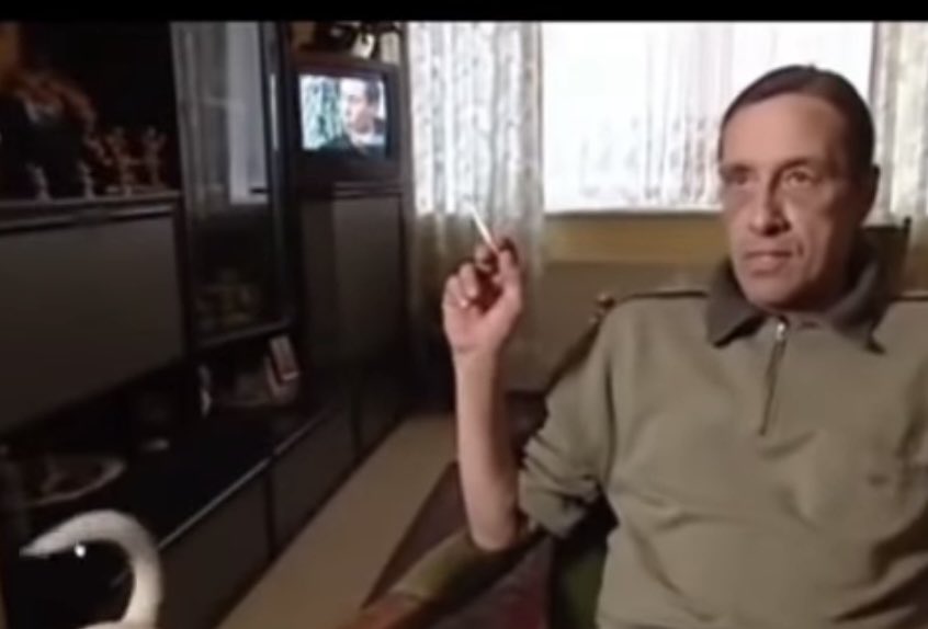 Mark Uth wenn er nach 5 Min Arbeiten wieder seine tägliche Routine bekommt.