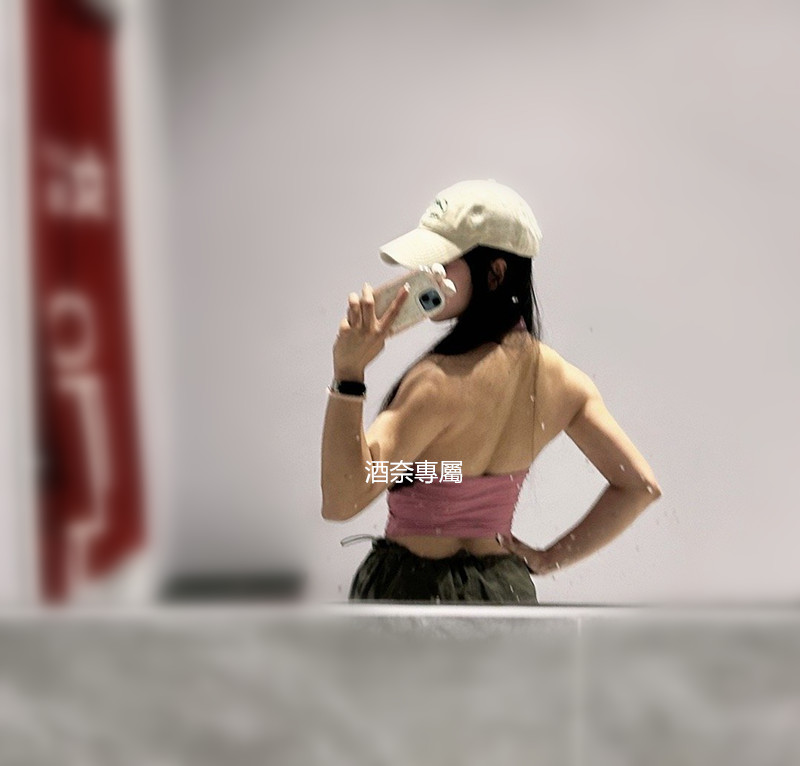如果有一天你去上廁所 發現沒有帶紙
口袋裏面只有一張女友照片和一張2千塊台幣
你會怎麼選🤭 https://t.co/r0r5fgDGTw