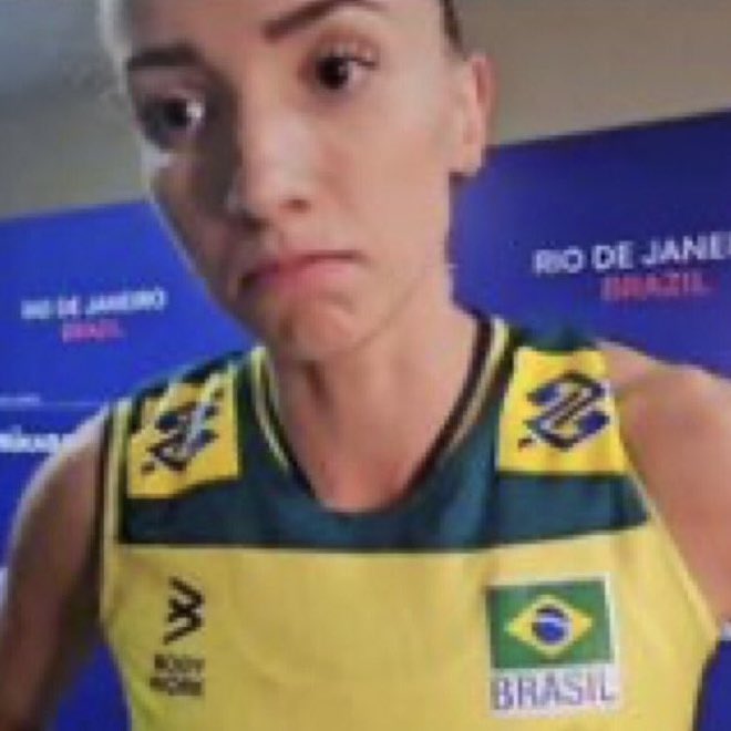 camisa da Kudiess ninguém levou né olha sem comentários