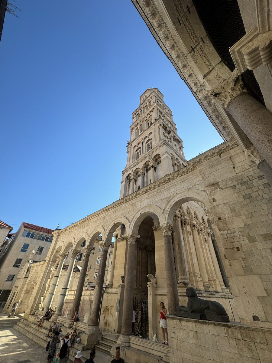 m_chiles's tweet image. Port 8: Split, Croatia 🚢⚓️

Our next stop at Split. We visited the Old Town and explored the ruins of the Roman Emperor Diocletian's palace date back to the late 3rd to early 4th century A.D 😊 #Marella #Explorer