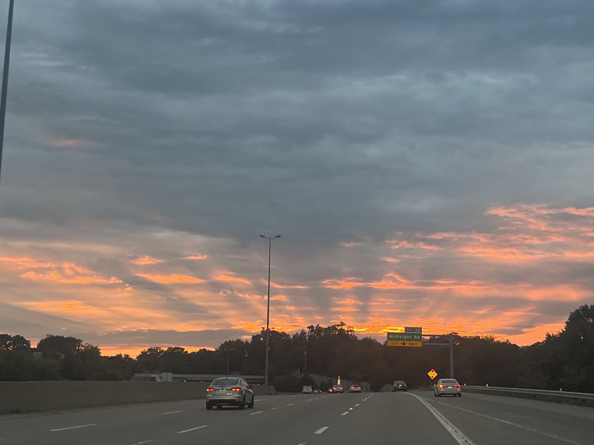 Jimshere1's tweet image. Majestic sunset ;-)