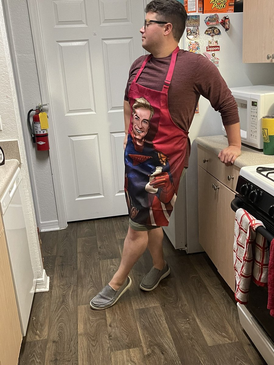 BriceTVA's tweet image. Oh yeah. It’s time to cook… with a glass of milk on the side. #TheBoys #Homelander #CookingBreakfast