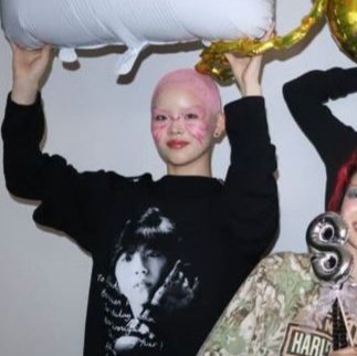 byulieebyul's tweet image. COCONA PINK HAIR OMGGGG???????