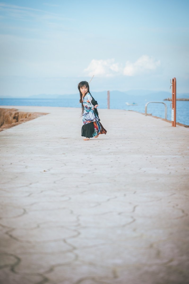 gon623's tweet image. 何をするつもりで走ってきてるのか。振り回すな。
.
#runrunrun #堤防 #ひびき海の公園 #4歳 #ヘアドネーション #ヘアドネーション男子 #女の子みたいな男の子 #ロン毛男子 #キリトリセカイ #写真好きな人と繋がりたい 
Photo @sugupon