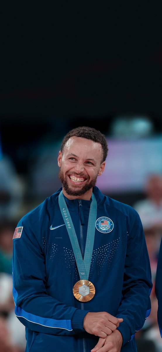 5aledz_'s tweet photo. 𝟒𝐊 #Wallpapers 
╘ 📁 Golden 🥇🇺🇸
  ╘ 📁  #Paris2024  #Basketball https://t.co/Wnx4RAxsNj
