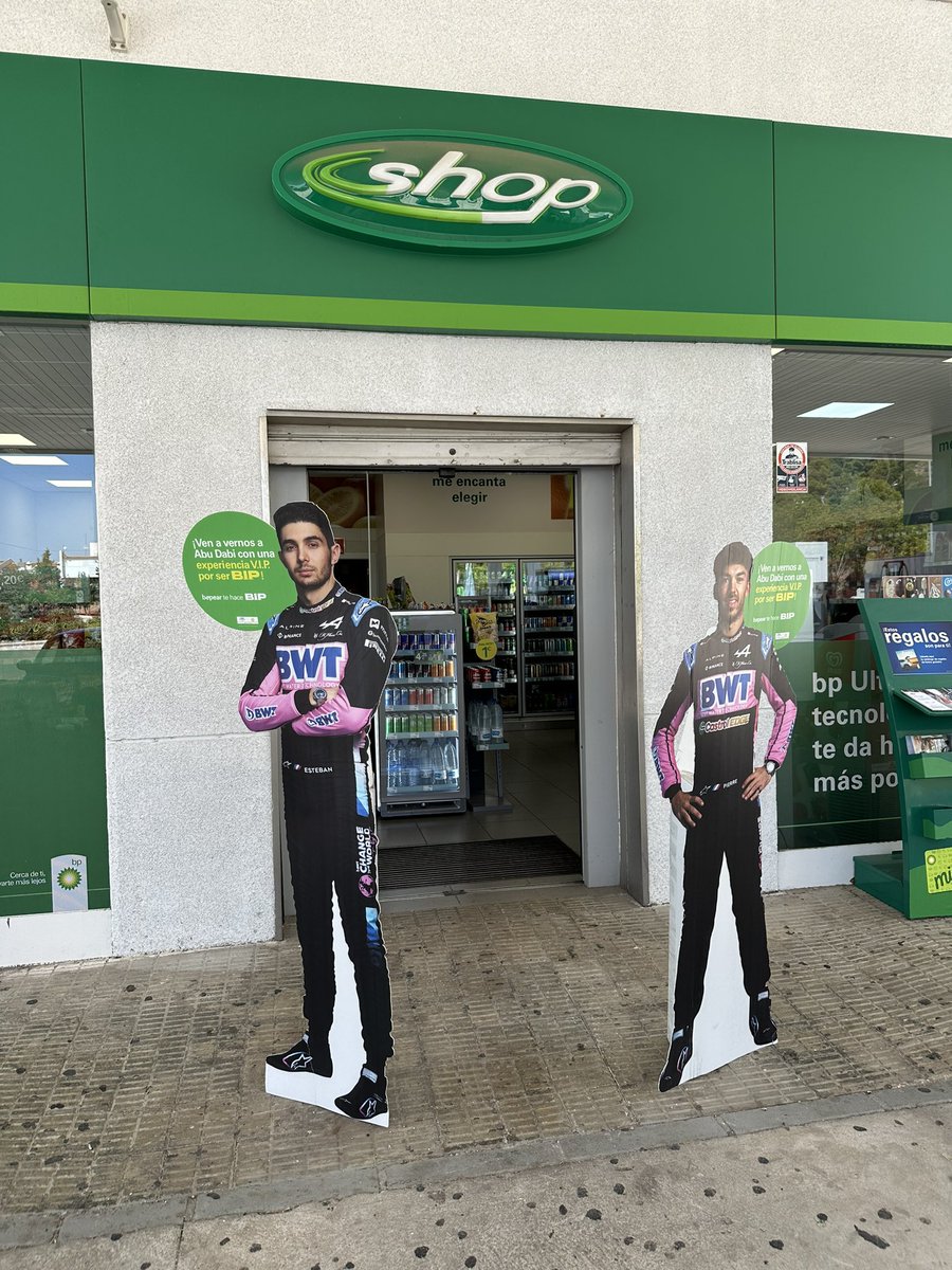 Chaaaaarrrlie tweet media