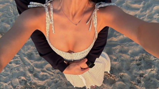 oficial_couples's tweet photo. #intimate #relationship #couple #love #kissing #romance #Girlfriend #cutecouple #promisses #mine #bae #wild #viral #couples #coupleland #mine #bae #dirty #babe #reel #trending #date #licking #ustime https://t.co/d2nYXYaaLf