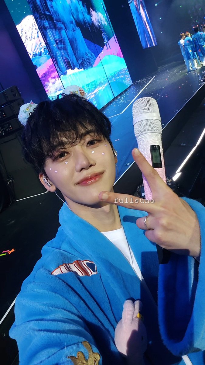 บอกเรย ชั้นชนะค่ะ~~~ 🤗🤗🤗🤗🤗

#THEDREAMSHOW3_in_MANILA