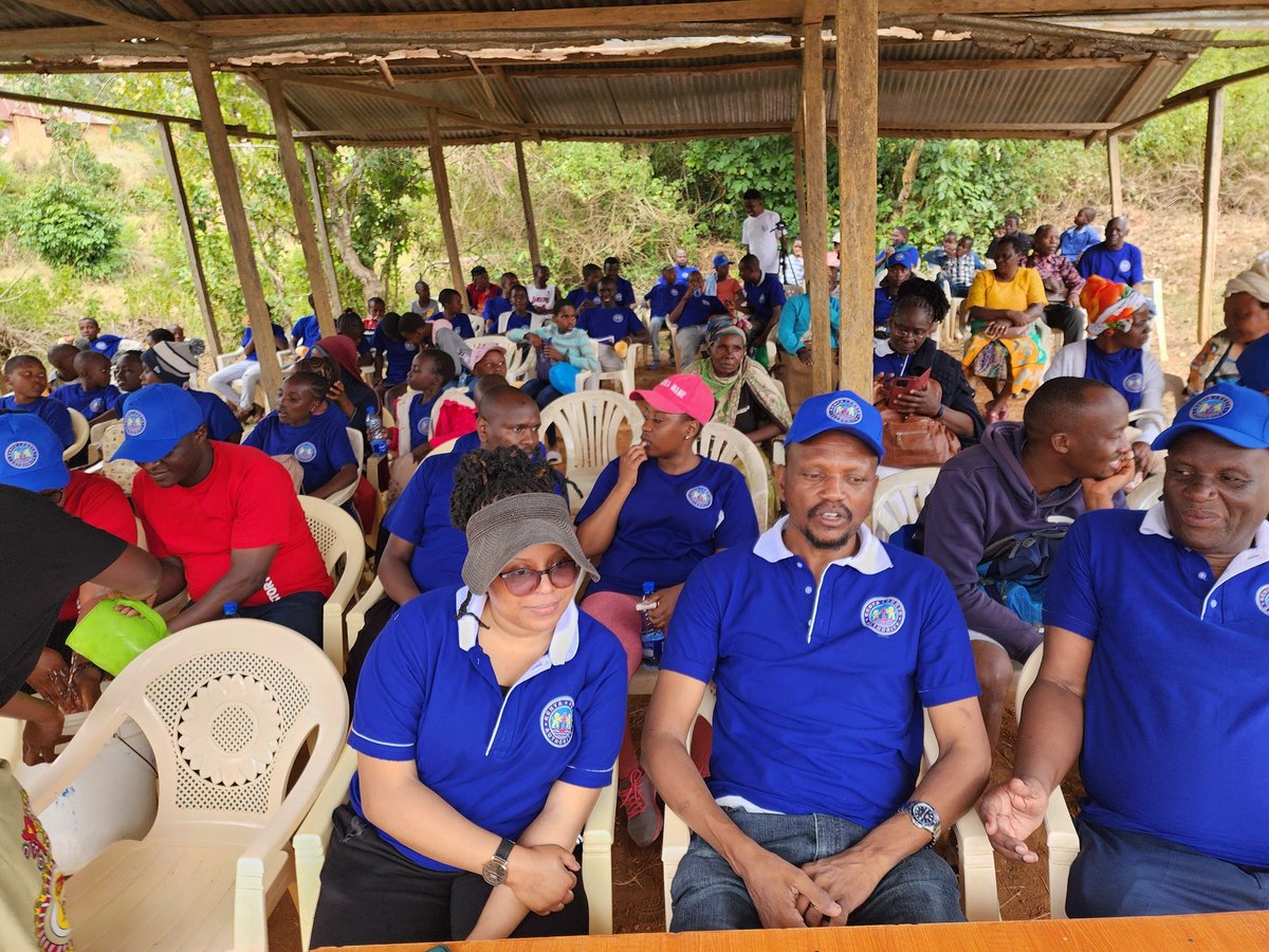 Kenya_Ports's tweet photo. KPA participated in the Wray Museum Charity Walk; an annual event held in Sagalla area of Taita-Taveta County.

The walk is an initiative of the Wray Museum aimed at sensitizing and creating awareness to the community on the opportunities in tourism, arts and culture for economic empowerment. KPA sponsored the community initiative through the Corporate Social Investment program Tunahusika.

The Wray Museum plays a vital role in preserving and sharing the Sagalla community's rich history and culture. By curating and showcasing exhibits, the museum ensures that the traditions, stories, and heritage of the Sagala people are passed down through generations.

#kpainthecommunity
#wecare 
#tunahusika
#kpacsi