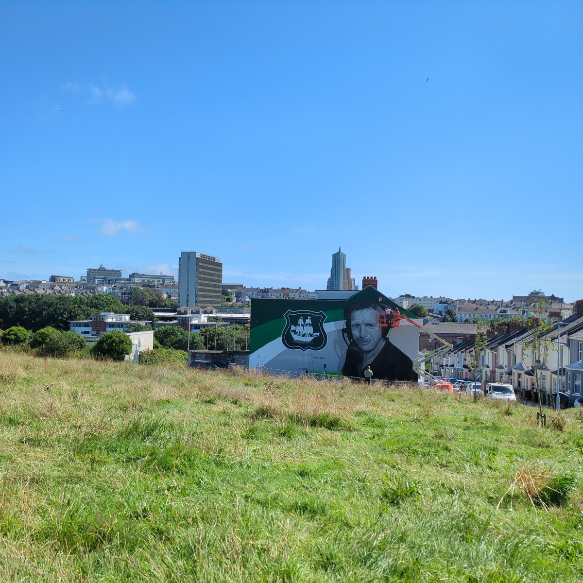 Small Ground Boy (@groundsmall) on Twitter photo Gardon sparx mural at the just outside of home park on the way to city centre #plymouthargyle #pafc Gardon sparx mural at the just outside of home park on the way to city centre #plymouthargyle #pafc