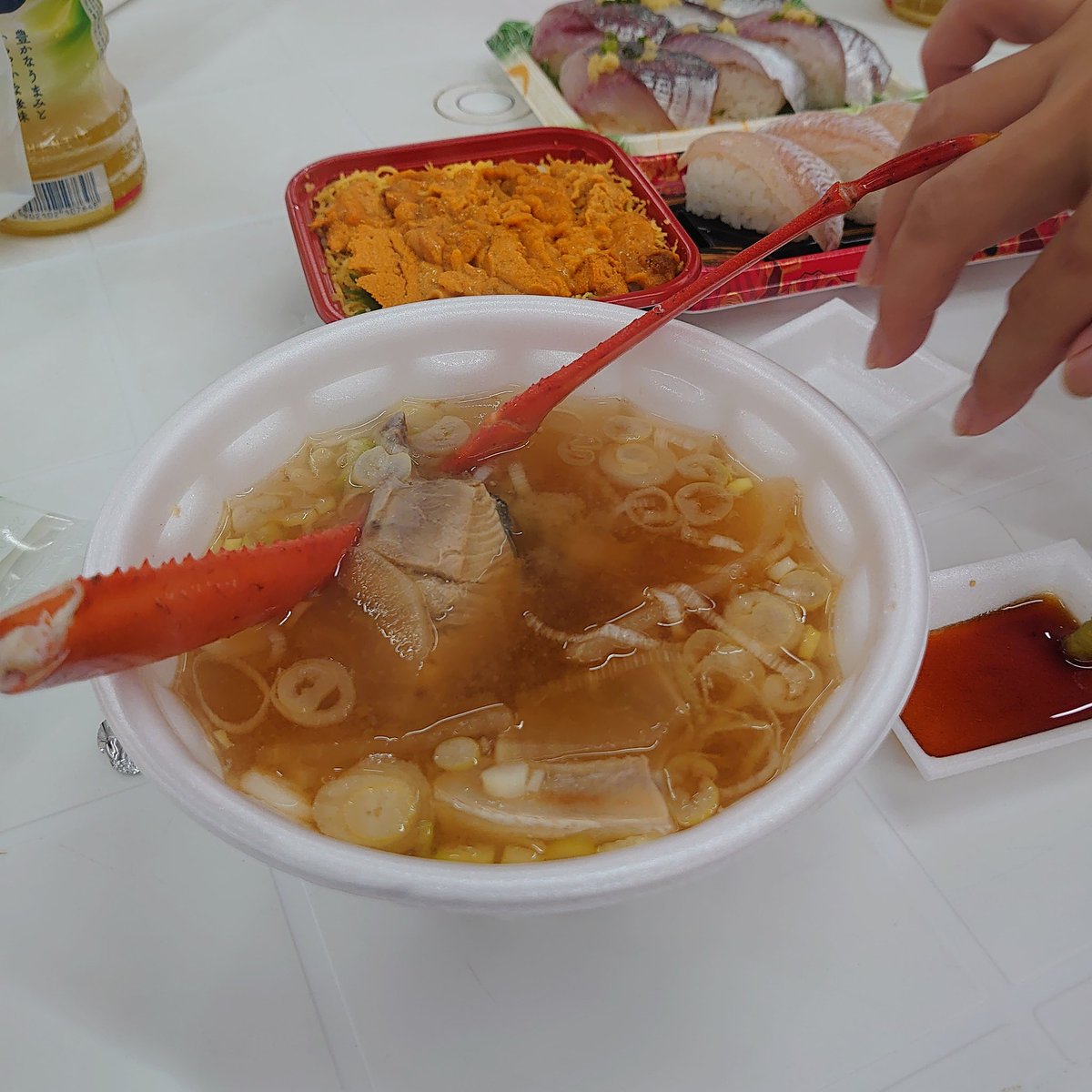 425S572's tweet photo. 新潟県寺泊に行ってきました、もっと色々食べたんですが早く食べたくて撮るの忘れました、美味しかった😁 https://t.co/1KPnriqgJi