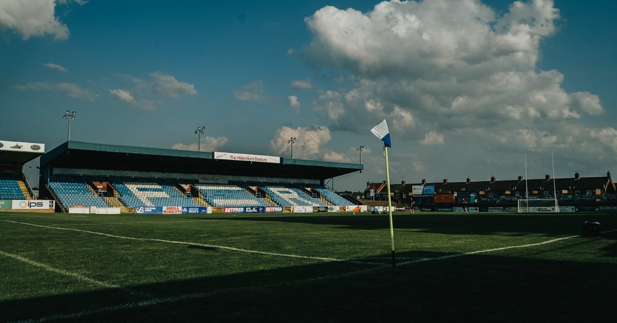 Wakefield_AFC's tweet photo. Happy with that, Wakey fans?

Our home for the next 2 season 👇❤️🤍💙

🤝 @FevRoversRLFC 

#TheFalcons #Wakefield #WakefieldAFC https://t.co/TQ26l5izLb