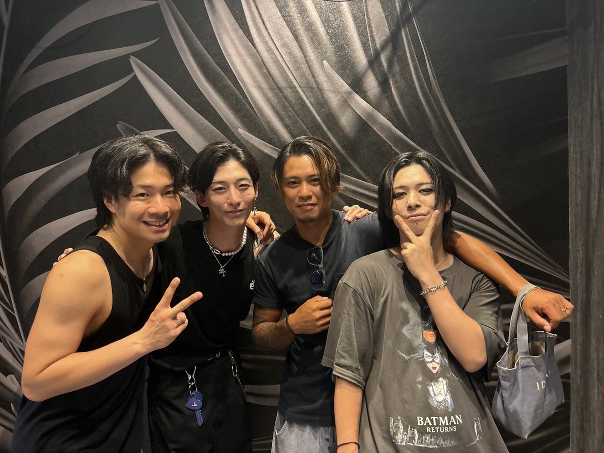 yu_sing24's tweet photo. まじでありがとう。
背負ってやっていくよ。
いつかまた！！！！ https://t.co/CcEx7FbeUN