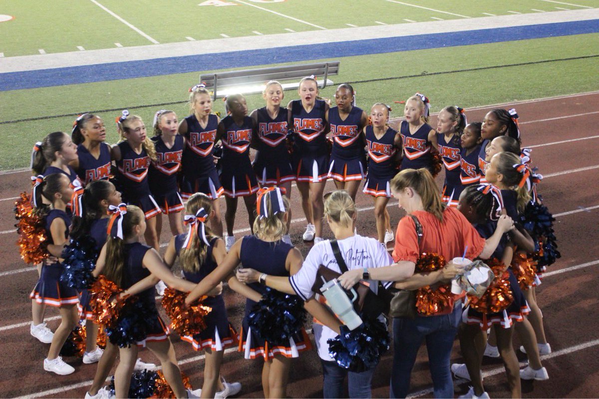 BMSFootballCheer tweet media