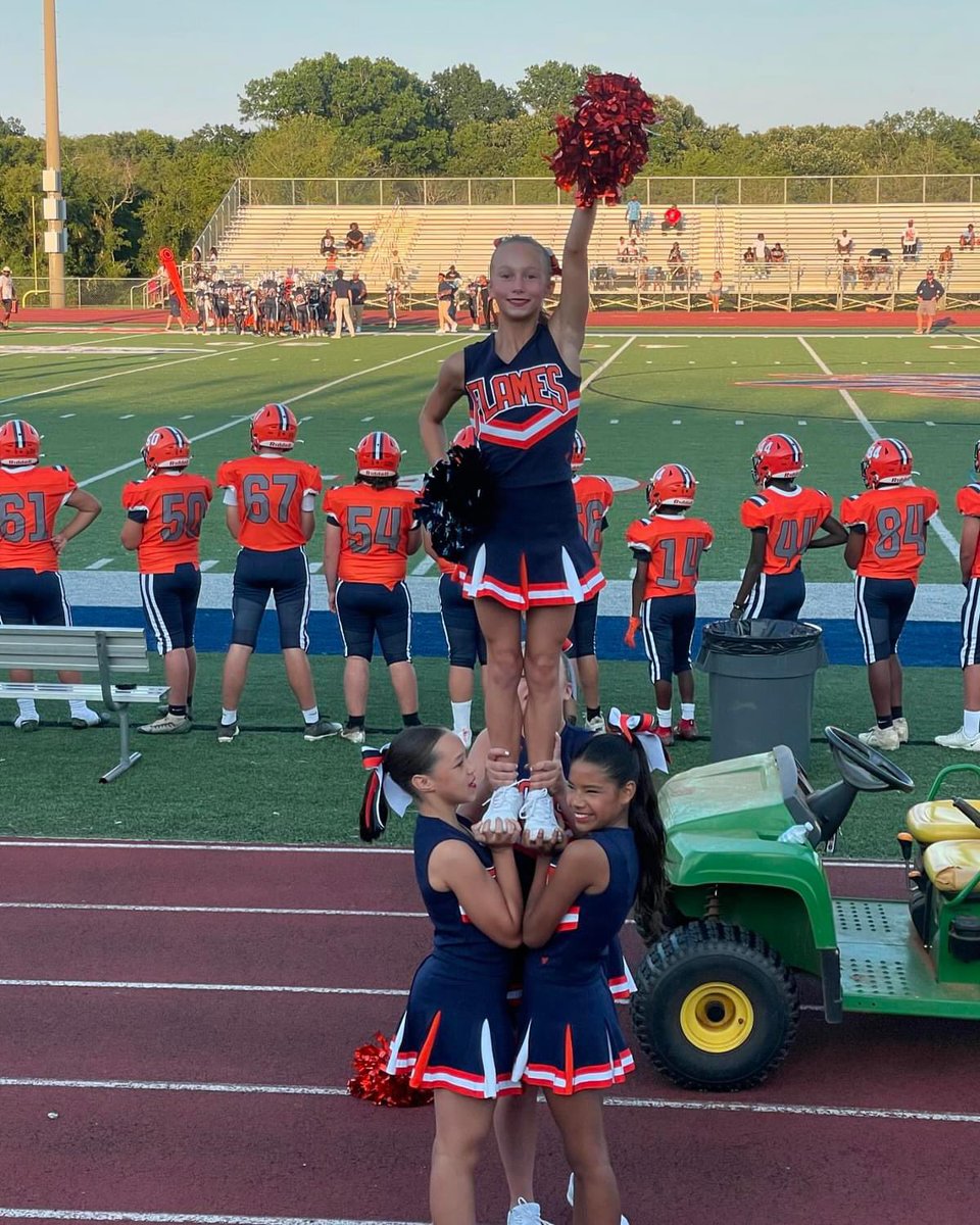 BMSFootballCheer tweet media