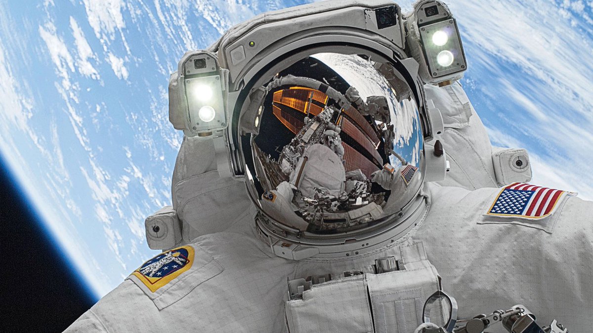 DailyLoud's tweet image. UPDATE: NASA Astronauts might be stranded in space until 2025 after 8-day mission goes wrong.